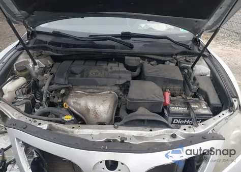 2011 Toyota Camry Se z USA, uszkodzony, nr VIN 4T1BF3EK4BU212524